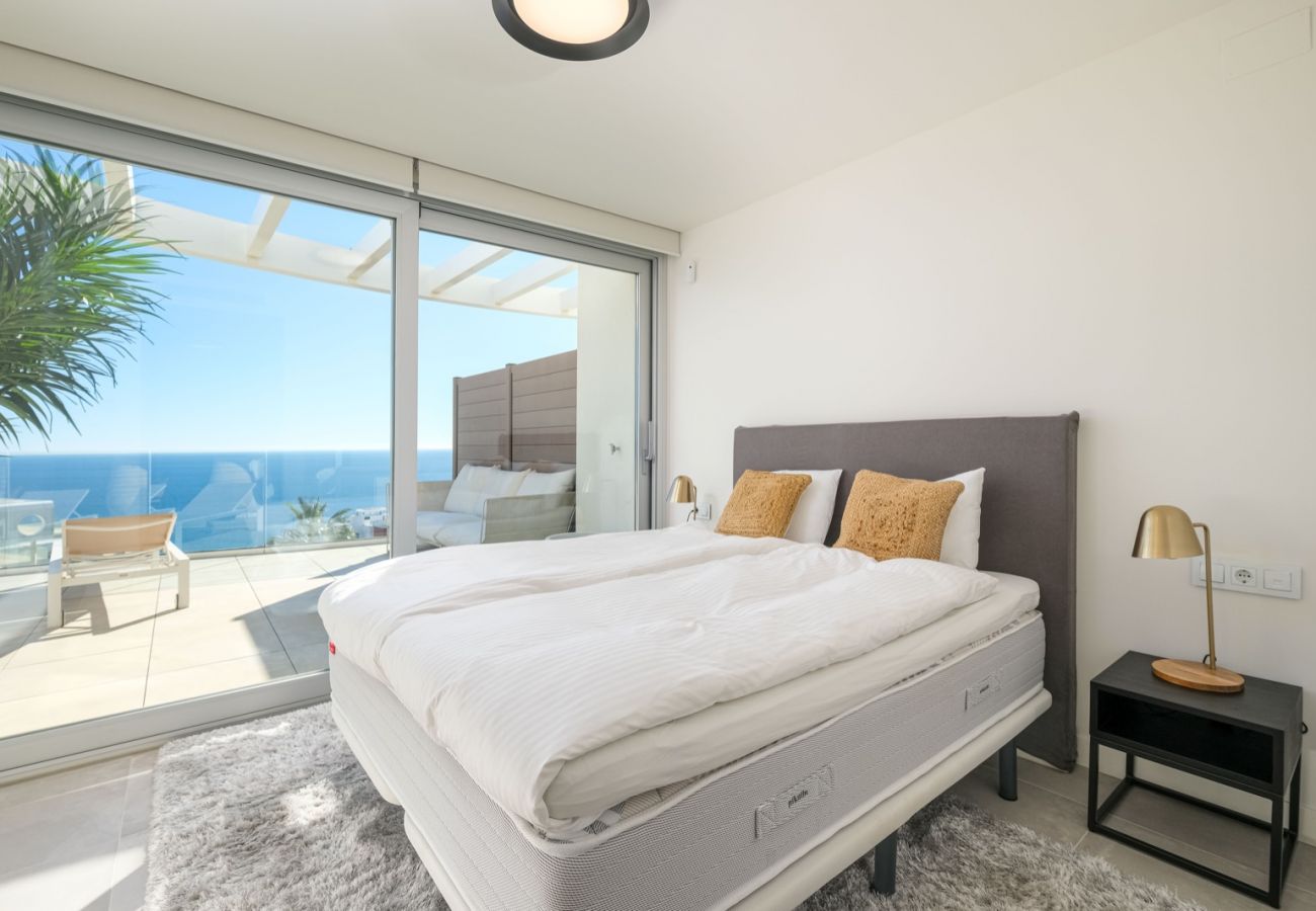 Apartamento en Fuengirola - 3BR Luxury Boho Penthouse